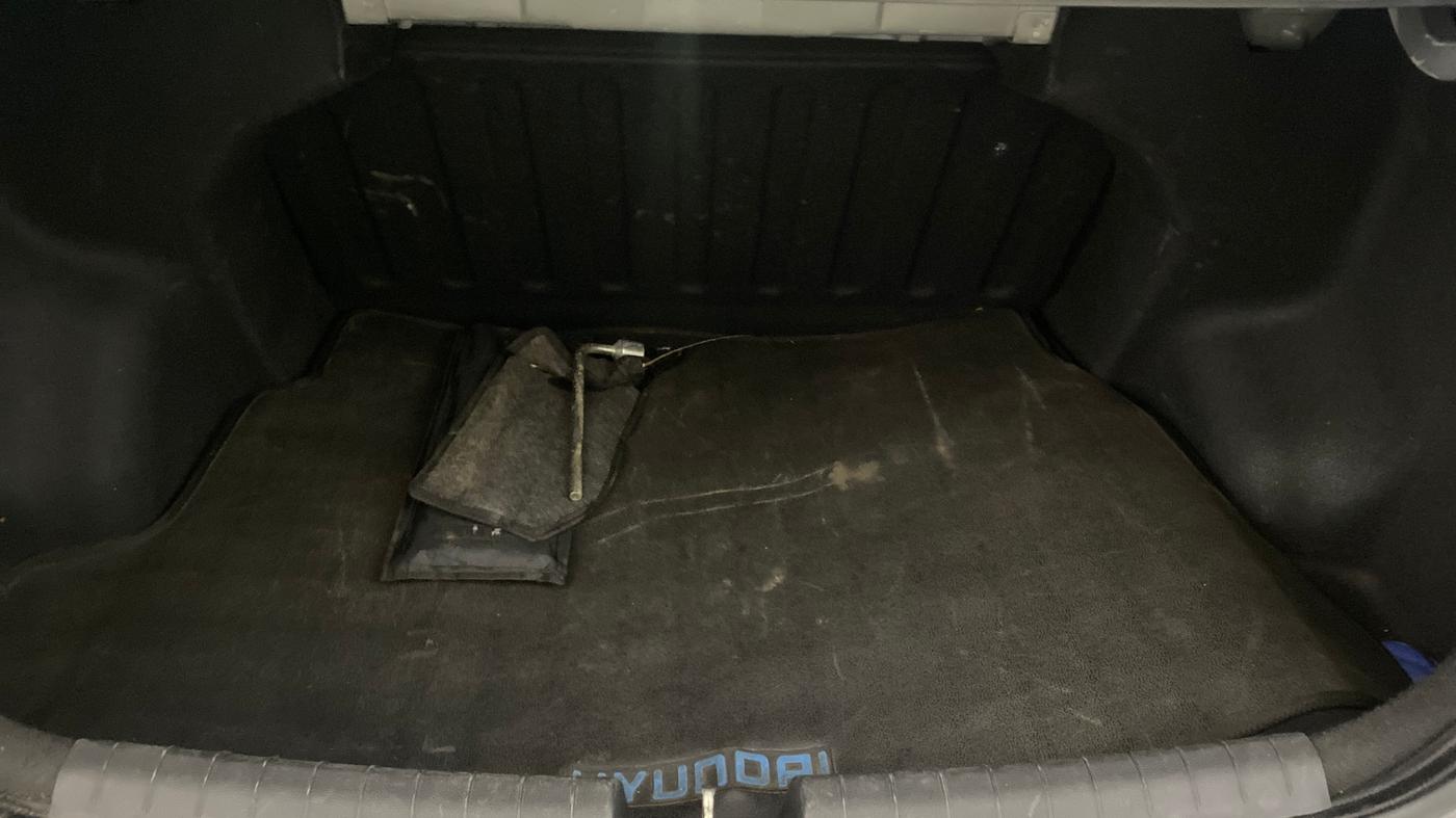 2018 Hyundai Xcent S 1.2, Petrol, Manual, 34,778 km, Boot Inside