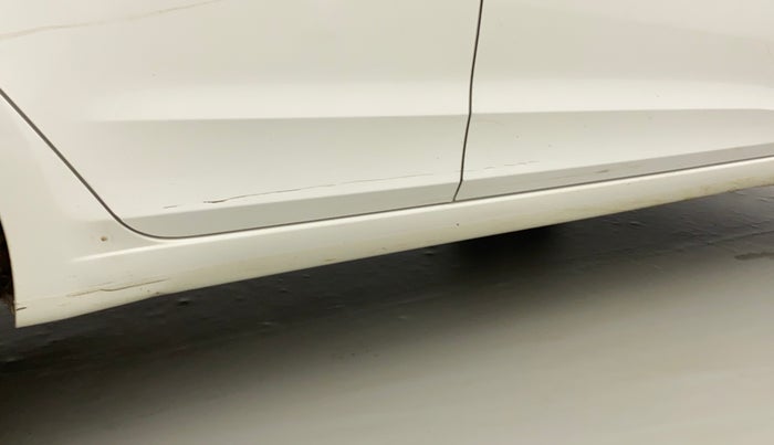 2015 Hyundai Elite i20 MAGNA 1.2, Petrol, Manual, 49,554 km, Right running board - Slightly dented