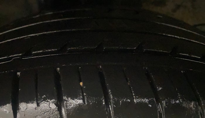 2023 KIA SONET HTE 1.2, Petrol, Manual, 20,690 km, Right Rear Tyre Tread