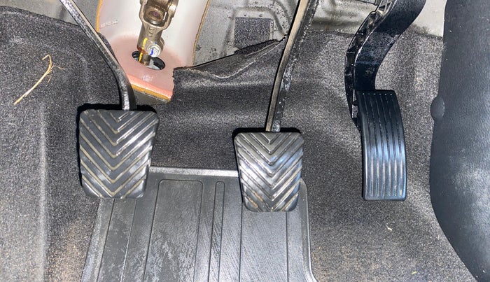 2023 KIA SONET HTE 1.2, Petrol, Manual, 20,690 km, Pedals