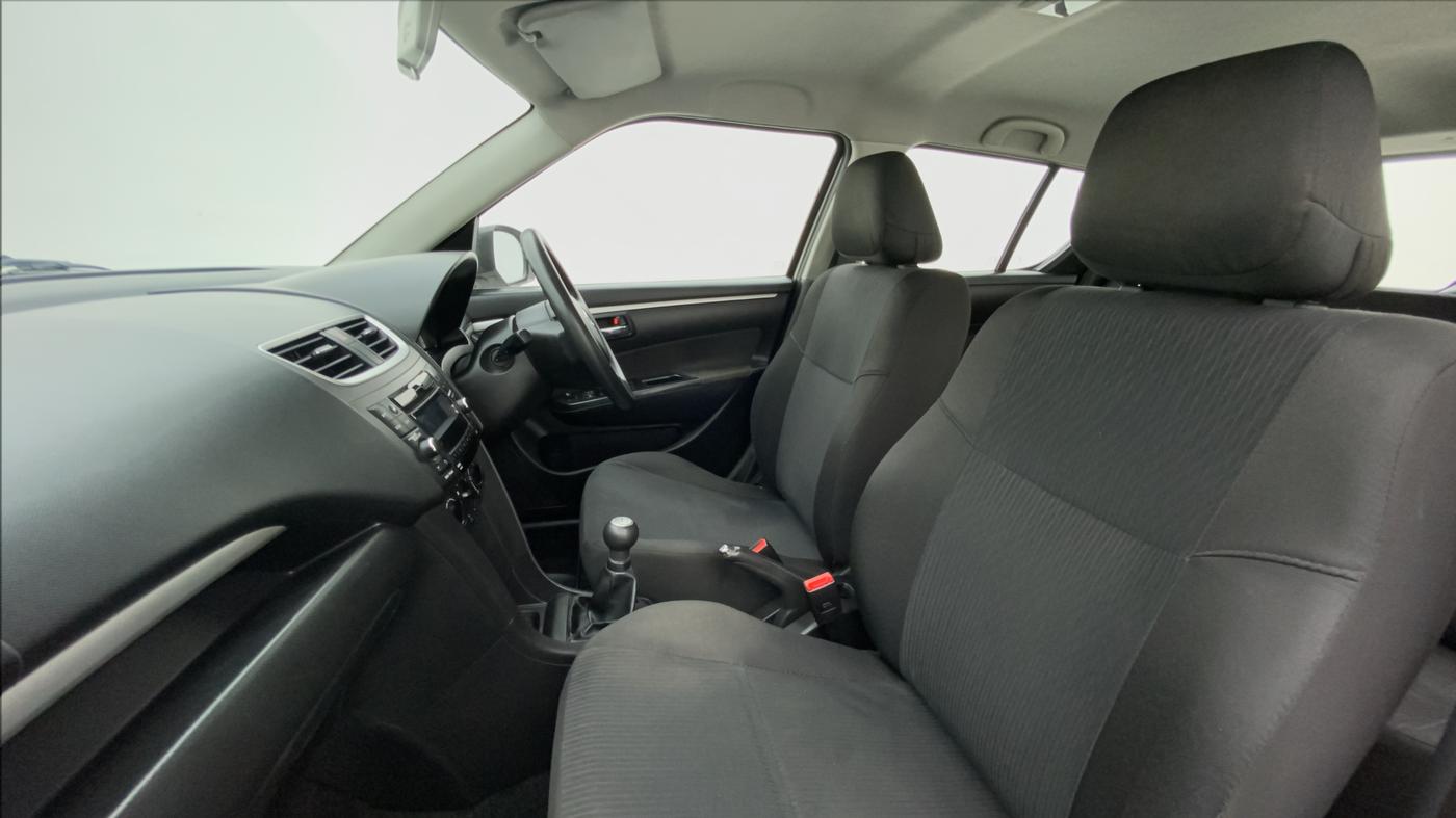 2015 Maruti Swift VXI D, Petrol, Manual, 32,764 km, Right Side Front Door Cabin