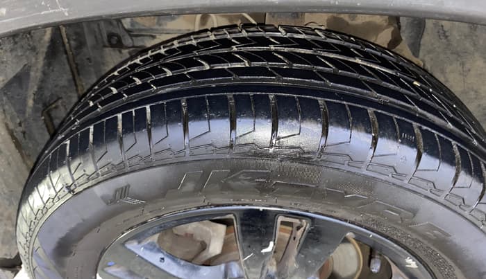 2019 Maruti Vitara Brezza ZDI PLUS AT DUAL TONE, Diesel, Automatic, 67,898 km, Left Front Tyre Tread