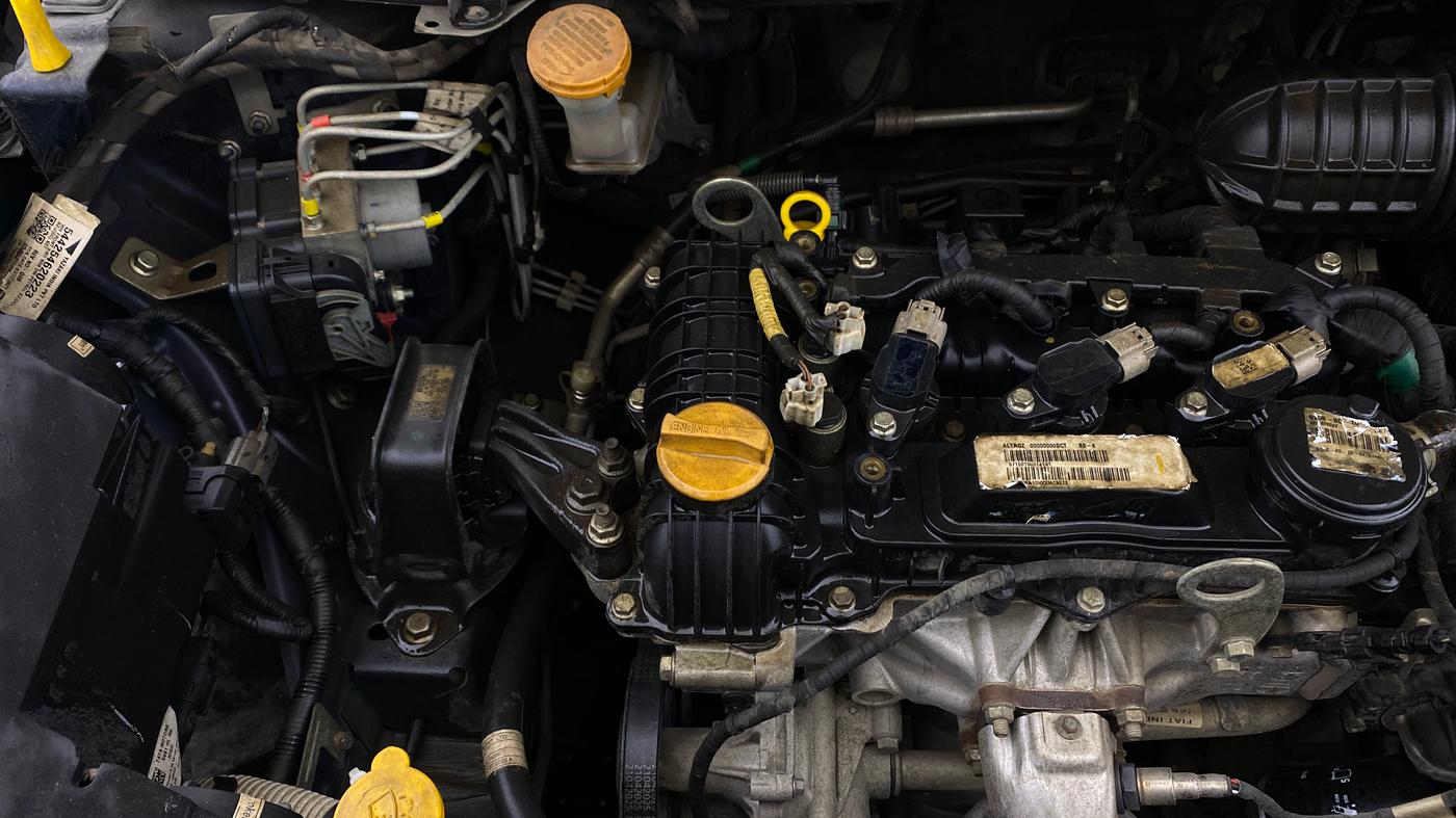 2022 Tata ALTROZ XZA, Petrol, Automatic, 28,812 km, Engine View - Right