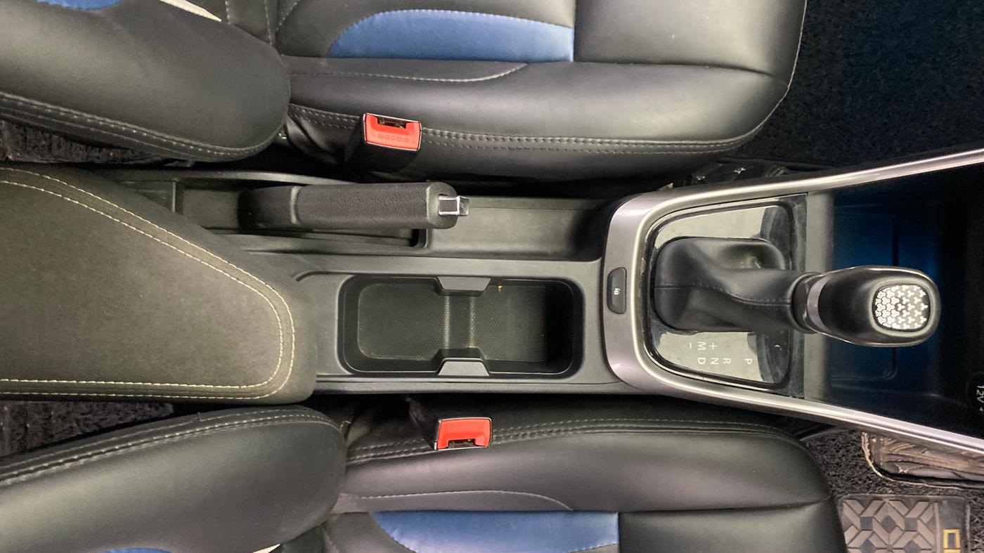 2022 Tata ALTROZ XZA, Petrol, Automatic, 28,812 km, Gear Lever