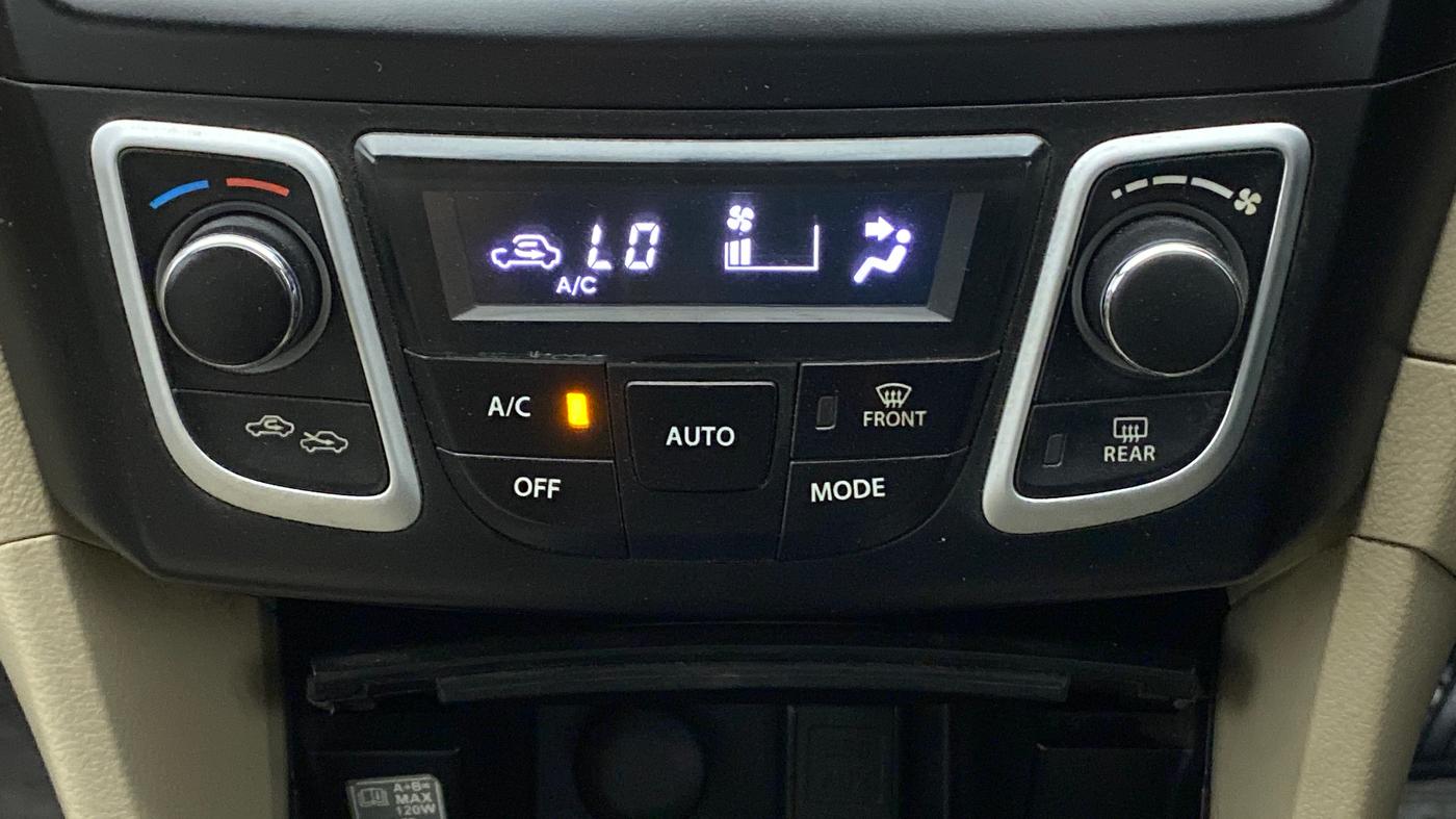 2018 Maruti Ciaz ALPHA 1.5 SHVS PETROL, Petrol, Manual, 57,378 km, Automatic Climate Control