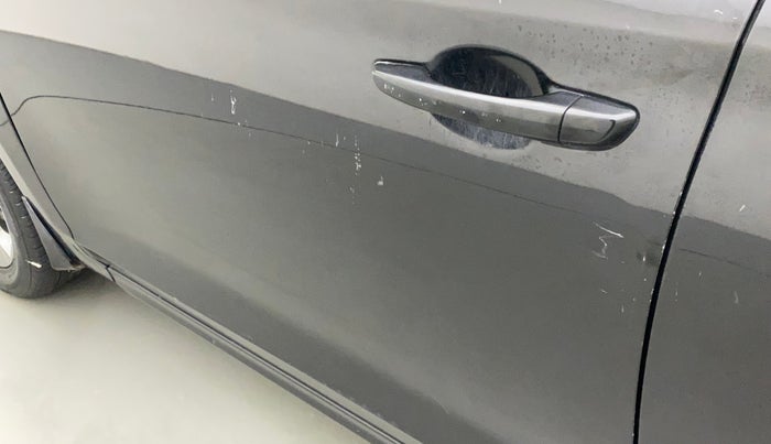 2020 Hyundai Verna S PLUS 1.5 CRDI, Diesel, Manual, 47,741 km, Front passenger door - Slightly dented