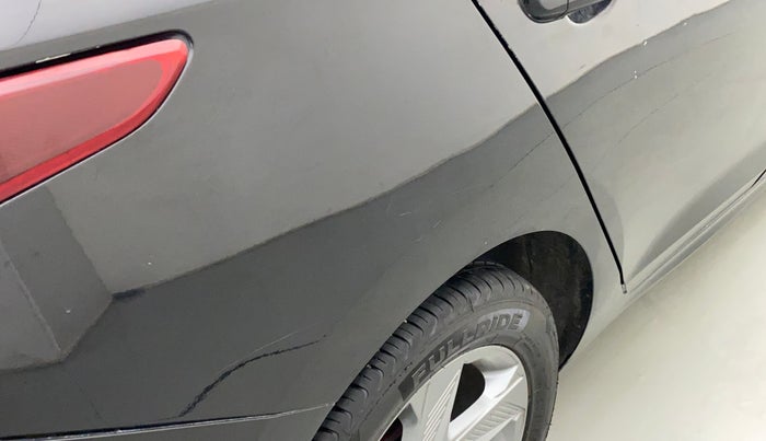 2020 Hyundai Verna S PLUS 1.5 CRDI, Diesel, Manual, 47,741 km, Right quarter panel - Minor scratches