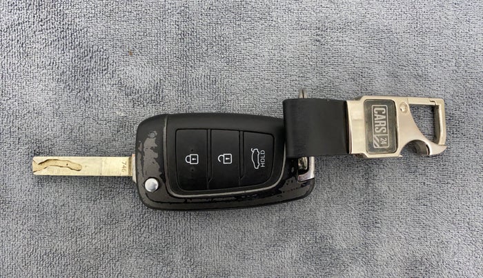 2020 Hyundai Verna S PLUS 1.5 CRDI, Diesel, Manual, 47,741 km, Key Close Up