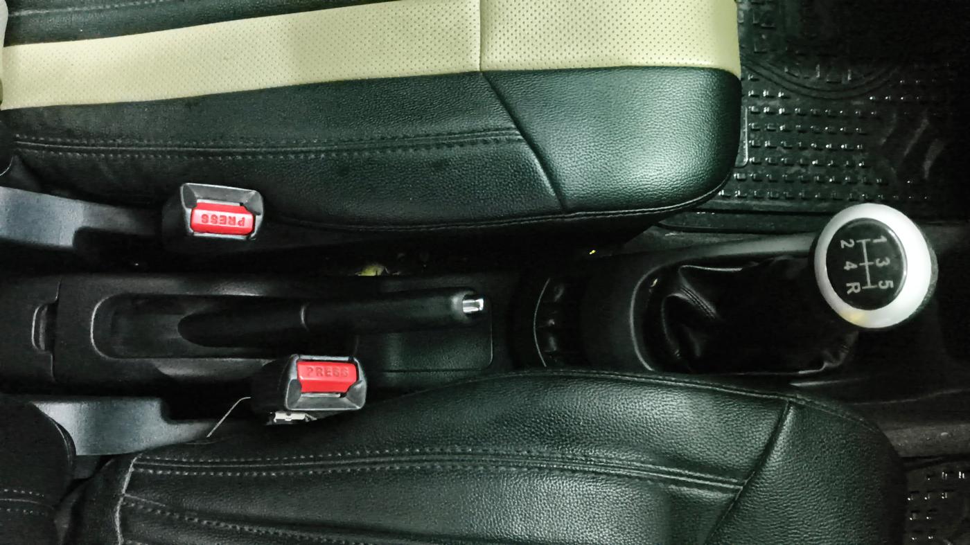 2018 Maruti Wagon R 1.0 VXI, CNG, Manual, 99,417 km, Gear Lever