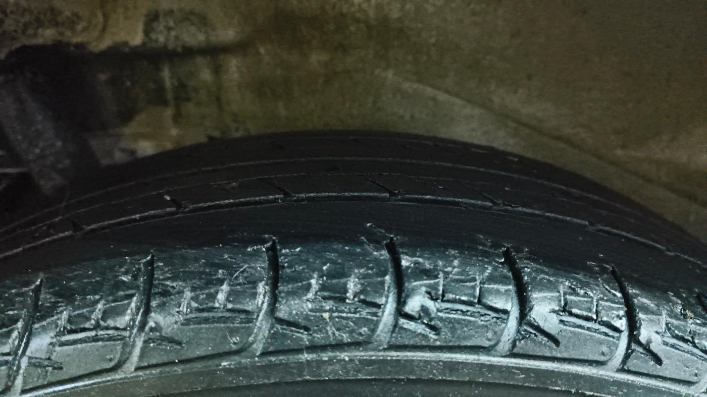 2018 Maruti Wagon R 1.0 VXI, CNG, Manual, 99,417 km, Right Rear Tyre Tread