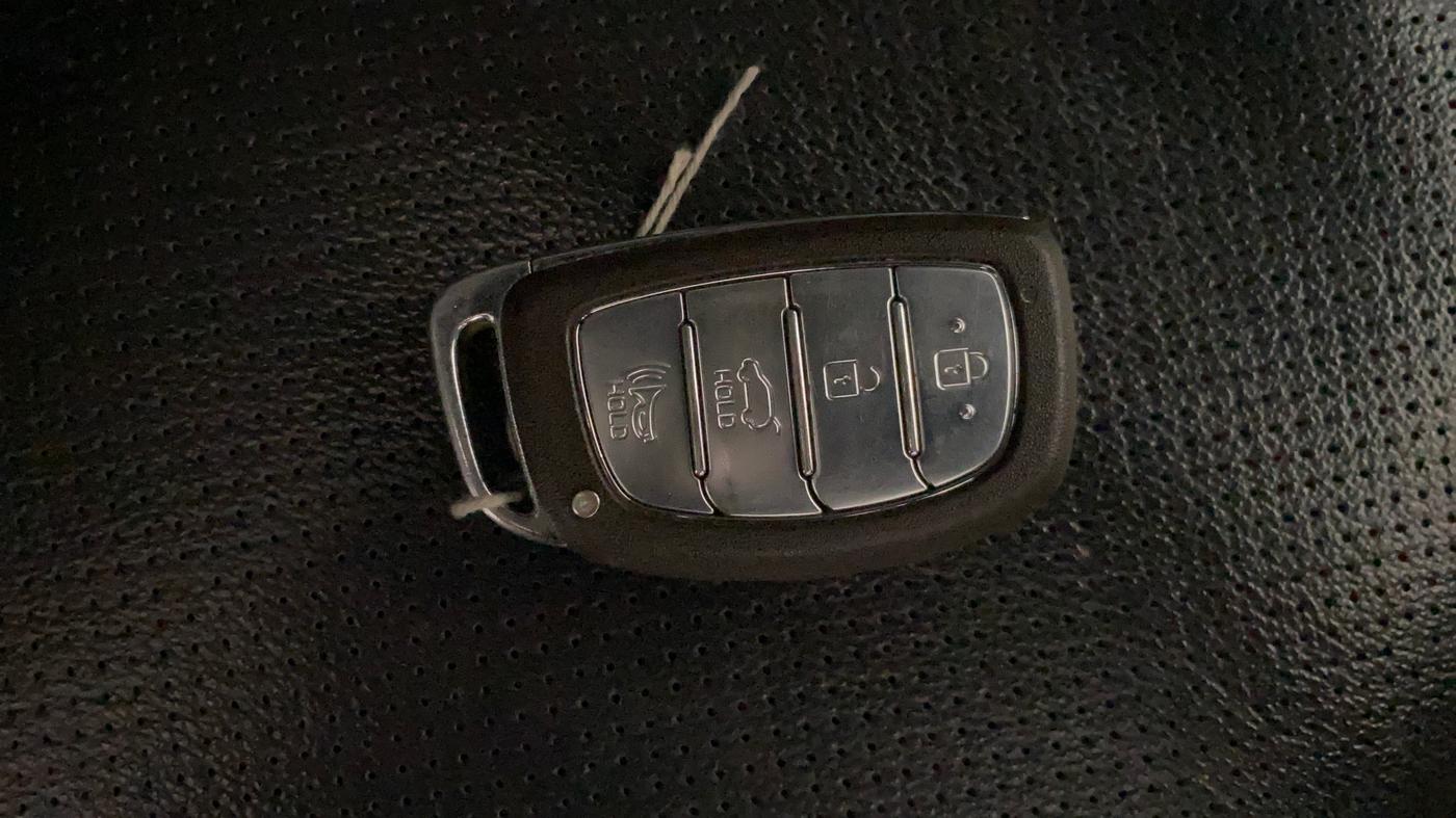 2021 Hyundai Tucson GLS 2WD AT DIESEL, Diesel, Automatic, 89,717 km, Key Close Up