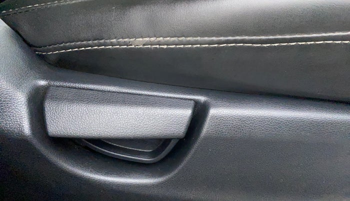 2020 Hyundai NEW SANTRO SPORTZ CNG, CNG, Manual, 73,711 km, Driver Side Adjustment Panel
