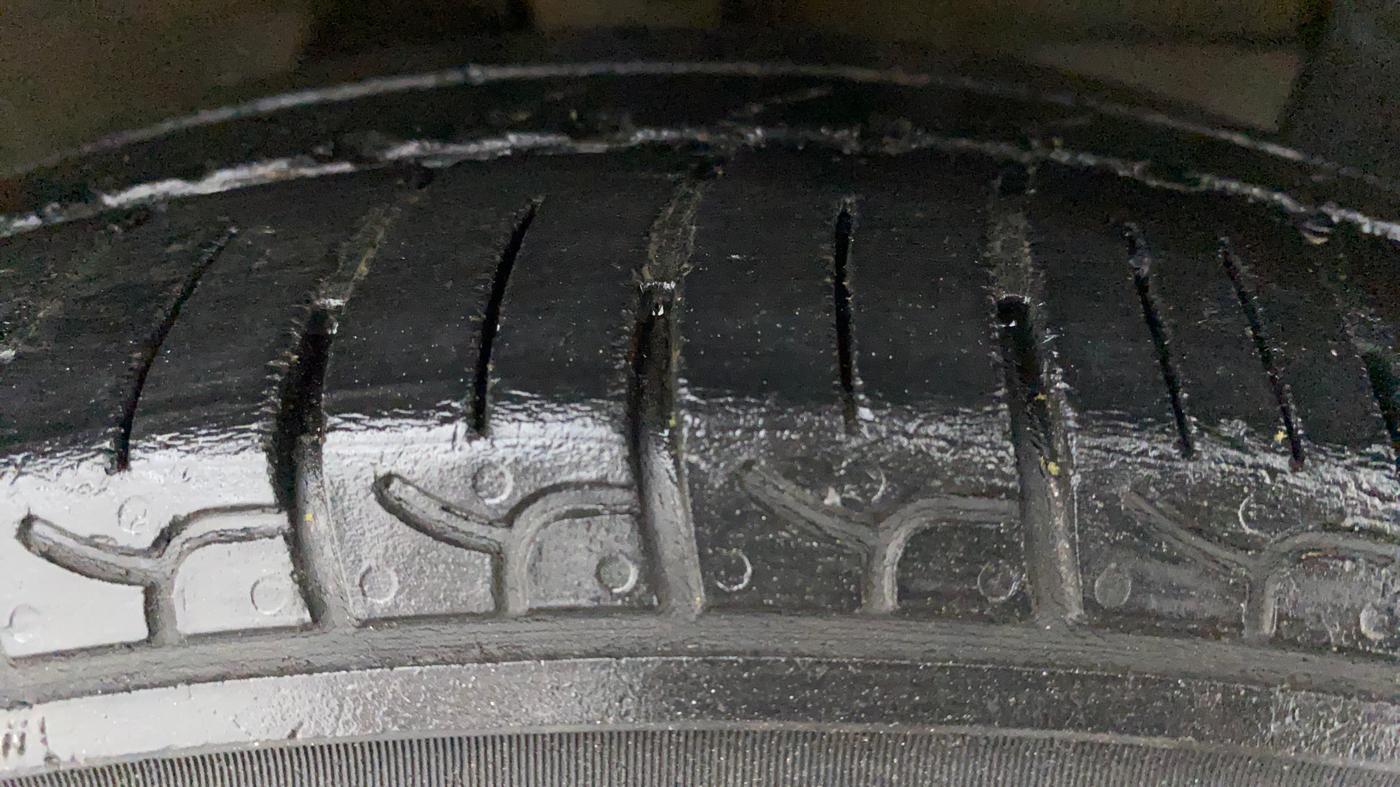 2020 Hyundai NEW SANTRO SPORTZ CNG, CNG, Manual, 73,711 km, Right Front Tyre Tread