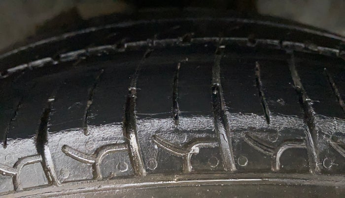 2020 Hyundai NEW SANTRO SPORTZ CNG, CNG, Manual, 73,711 km, Left Rear Tyre Tread