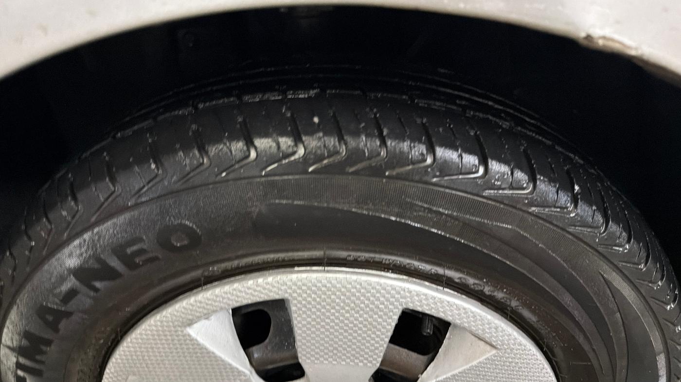 2017 Datsun Redi Go T (O), Petrol, Manual, 45,142 km, Left Front Tyre Tread