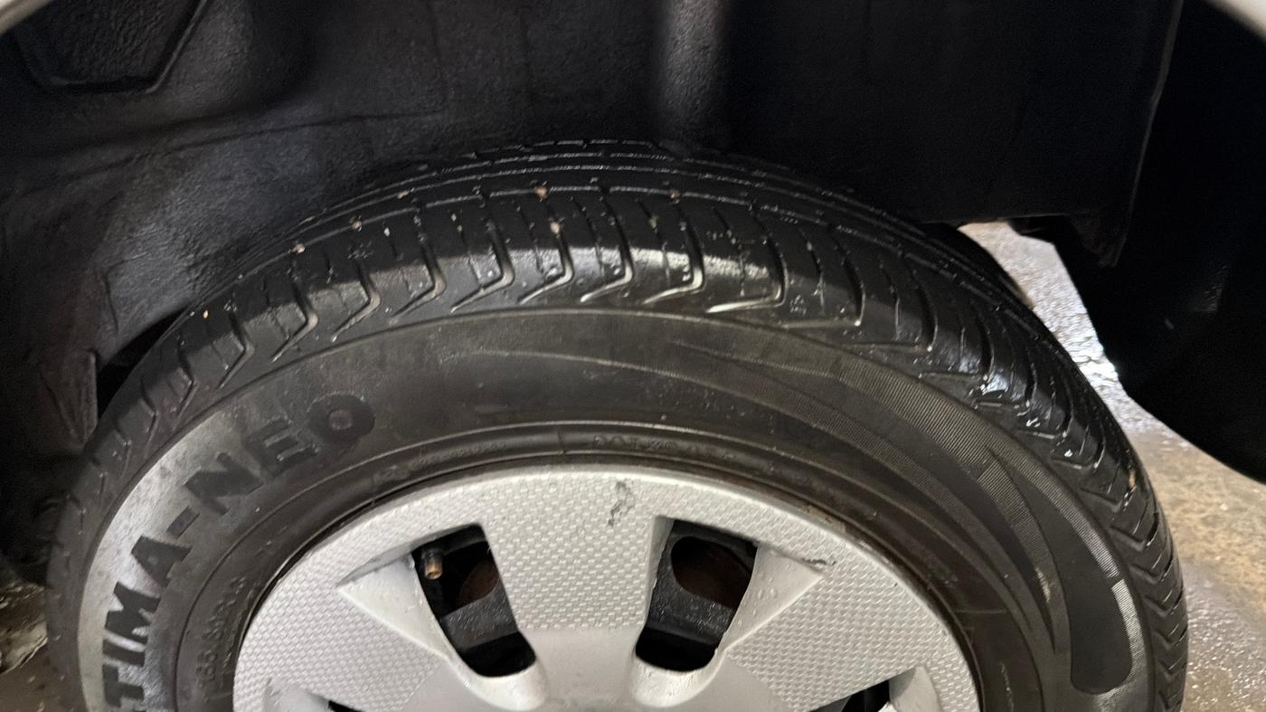 2017 Datsun Redi Go T (O), Petrol, Manual, 45,142 km, Left Rear Tyre Tread