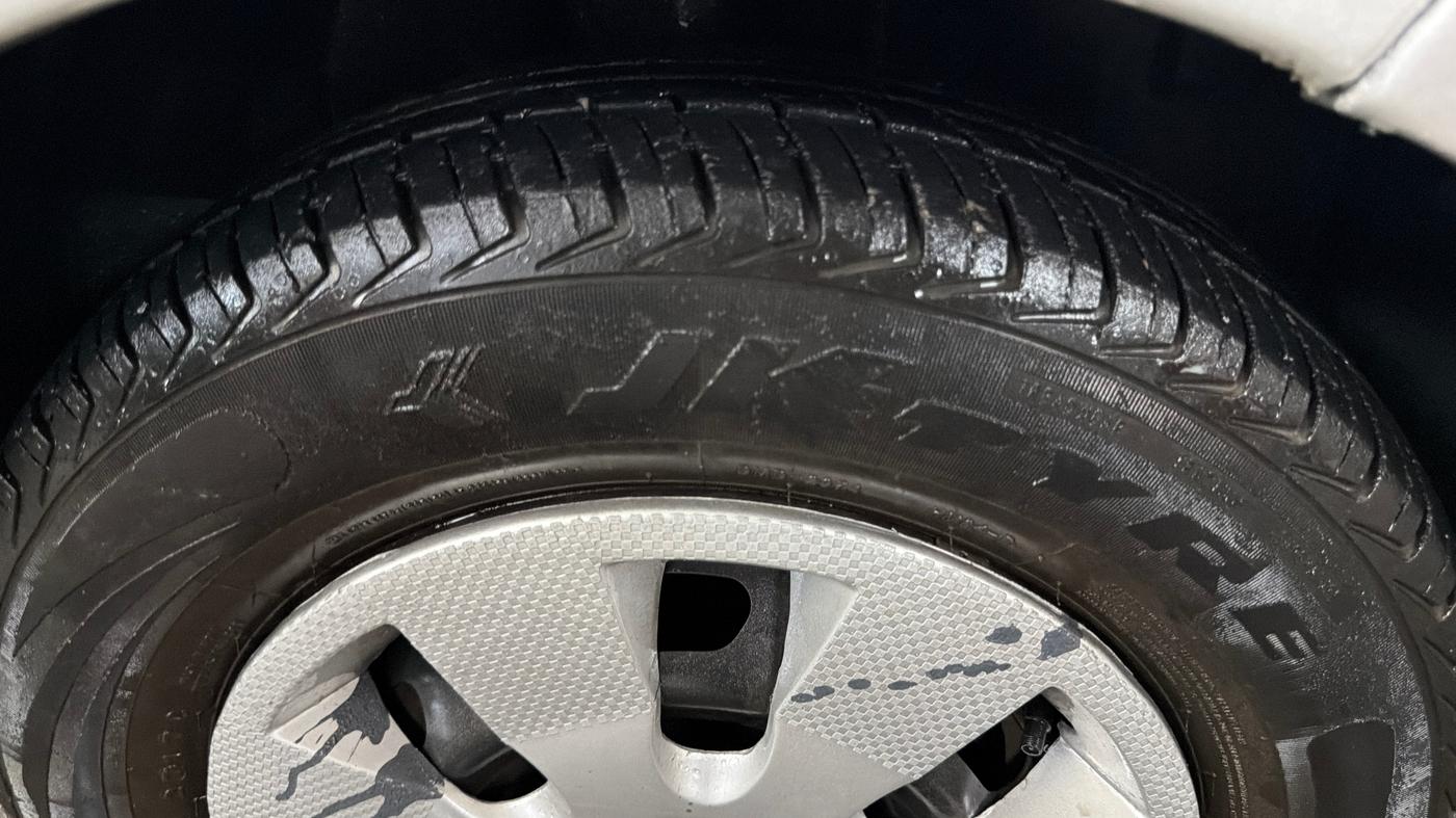 2017 Datsun Redi Go T (O), Petrol, Manual, 45,142 km, Right Front Tyre Tread