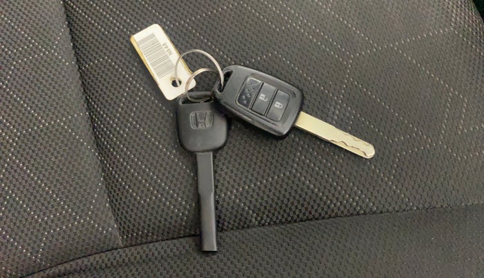 2018 Honda Jazz 1.2L I-VTEC VX, Petrol, Manual, 32,908 km, Key Close Up