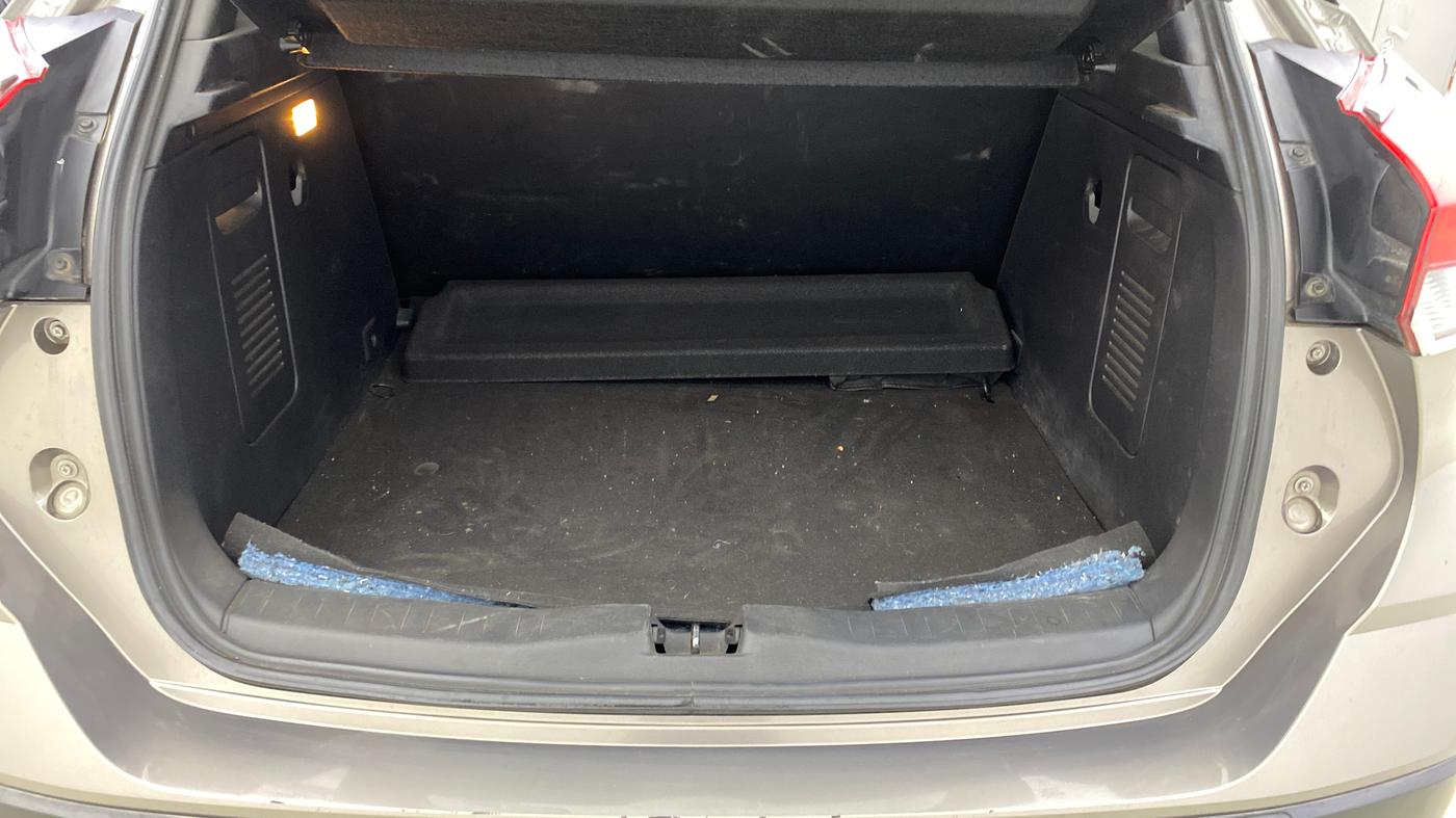 2019 Nissan Kicks XV 1.5, Petrol, Manual, 49,745 km, Boot Inside