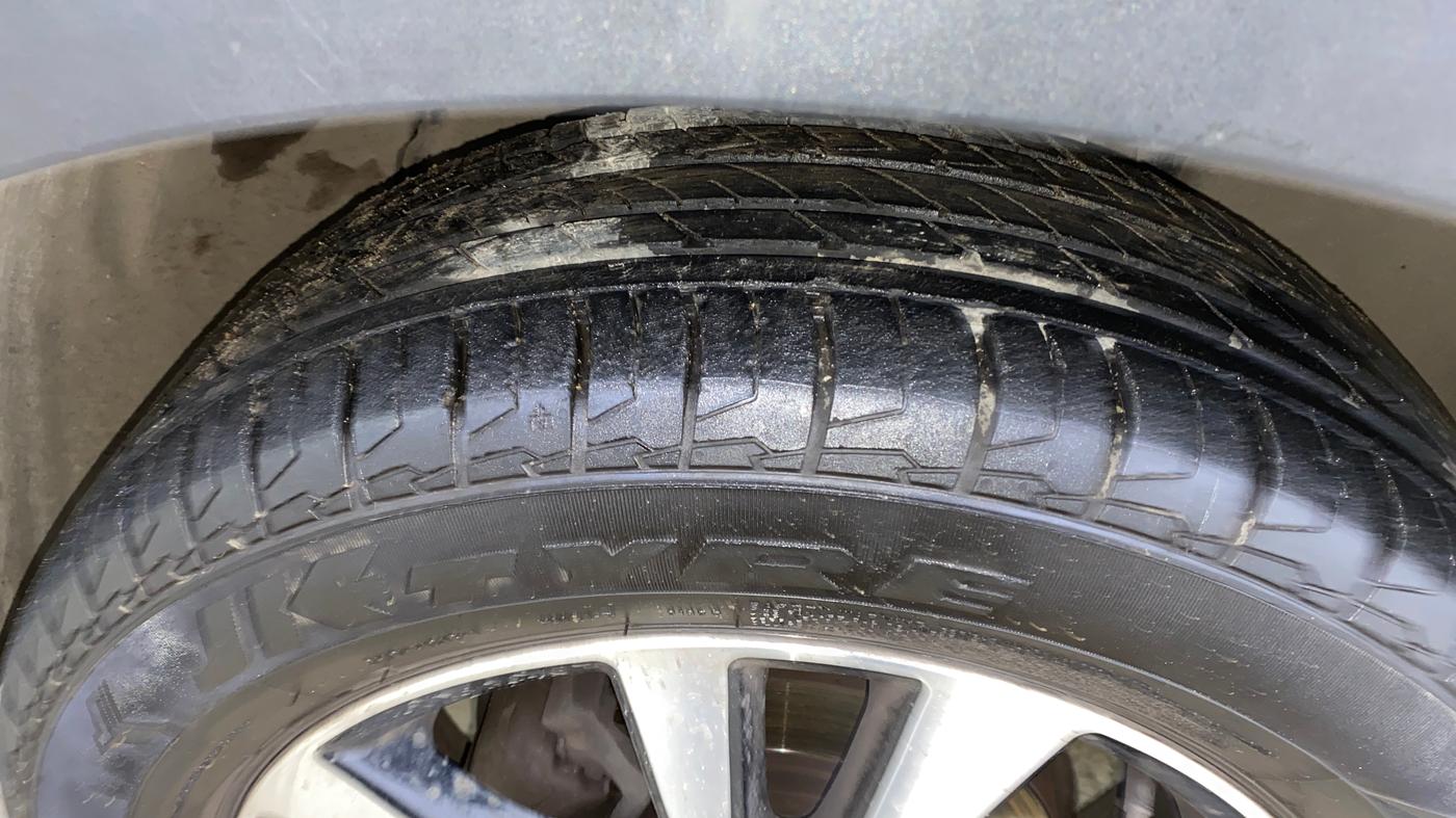 2019 Nissan Kicks XV 1.5, Petrol, Manual, 49,745 km, Left Front Tyre Tread