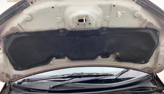 2017 Honda Jazz 1.2L I-VTEC V, Petrol, Manual, 55,582 km, Bonnet (hood) - Insulation cover has minor damage