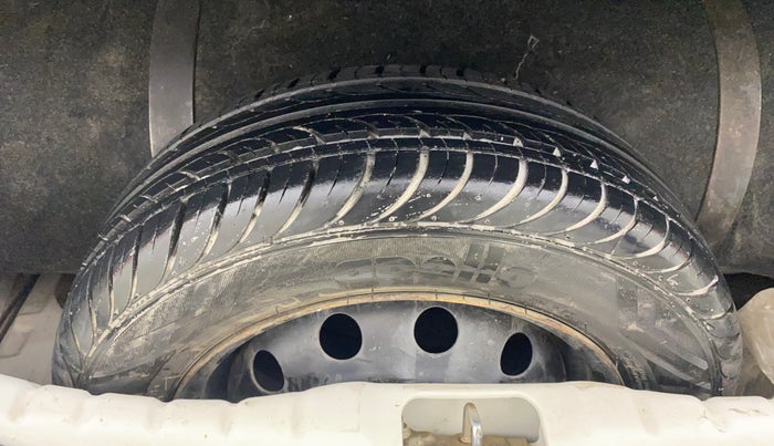 2018 Hyundai Eon MAGNA +, CNG, Manual, 87,972 km, Spare Tyre