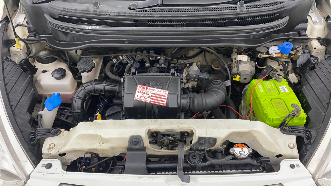 2018 Hyundai Eon MAGNA +, CNG, Manual, 87,974 km, Engine View