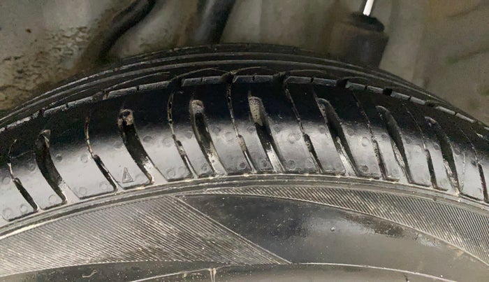 2016 Honda Amaze 1.2L I-VTEC E, Petrol, Manual, 43,492 km, Left Rear Tyre Tread