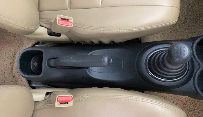 2016 Honda Amaze 1.2L I-VTEC E, Petrol, Manual, 43,492 km, Gear Lever