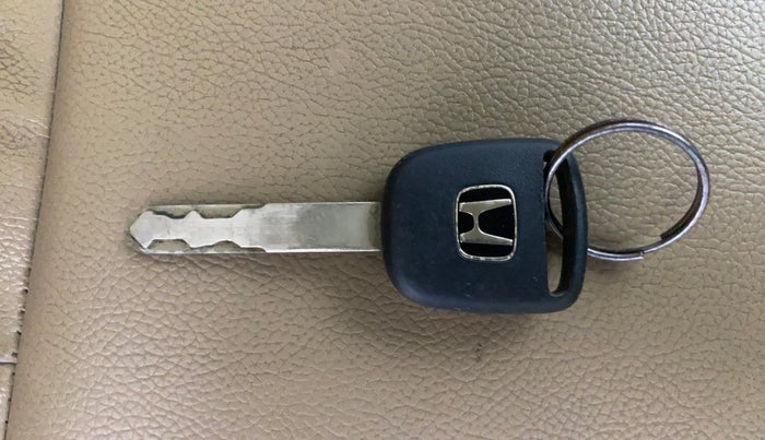 2016 Honda Amaze 1.2L I-VTEC E, Petrol, Manual, 43,492 km, Key Close Up