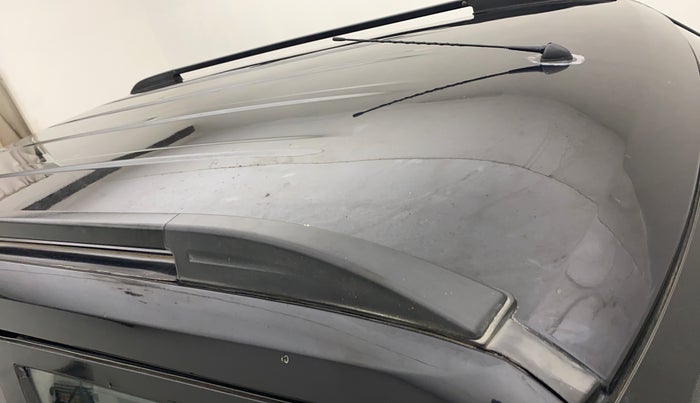 2016 Mahindra TUV300 T8 AMT, Diesel, Automatic, 1,08,057 km, Roof - Roof damaged/repaired