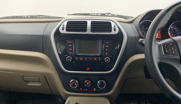 2016 Mahindra TUV300 T8 AMT, Diesel, Automatic, 1,08,057 km, Air Conditioner