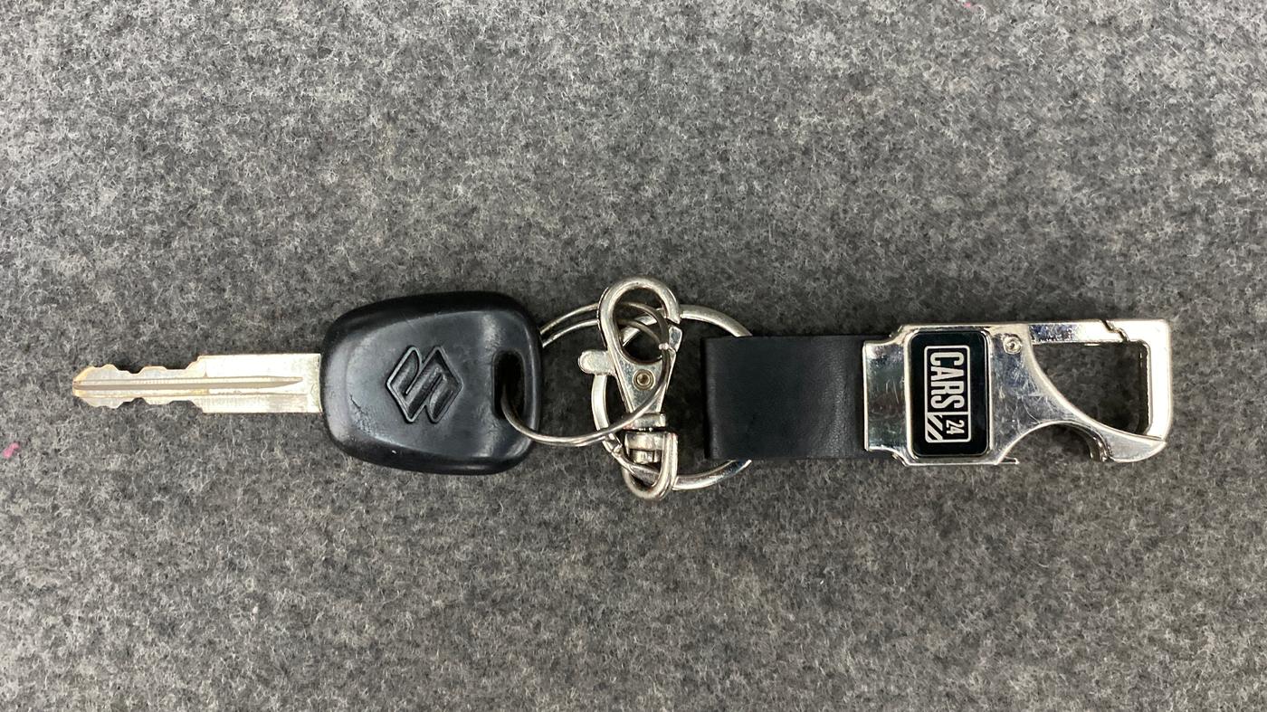 2014 Maruti Alto K10 VXI P, Petrol, Manual, 46,043 km, Key Close Up