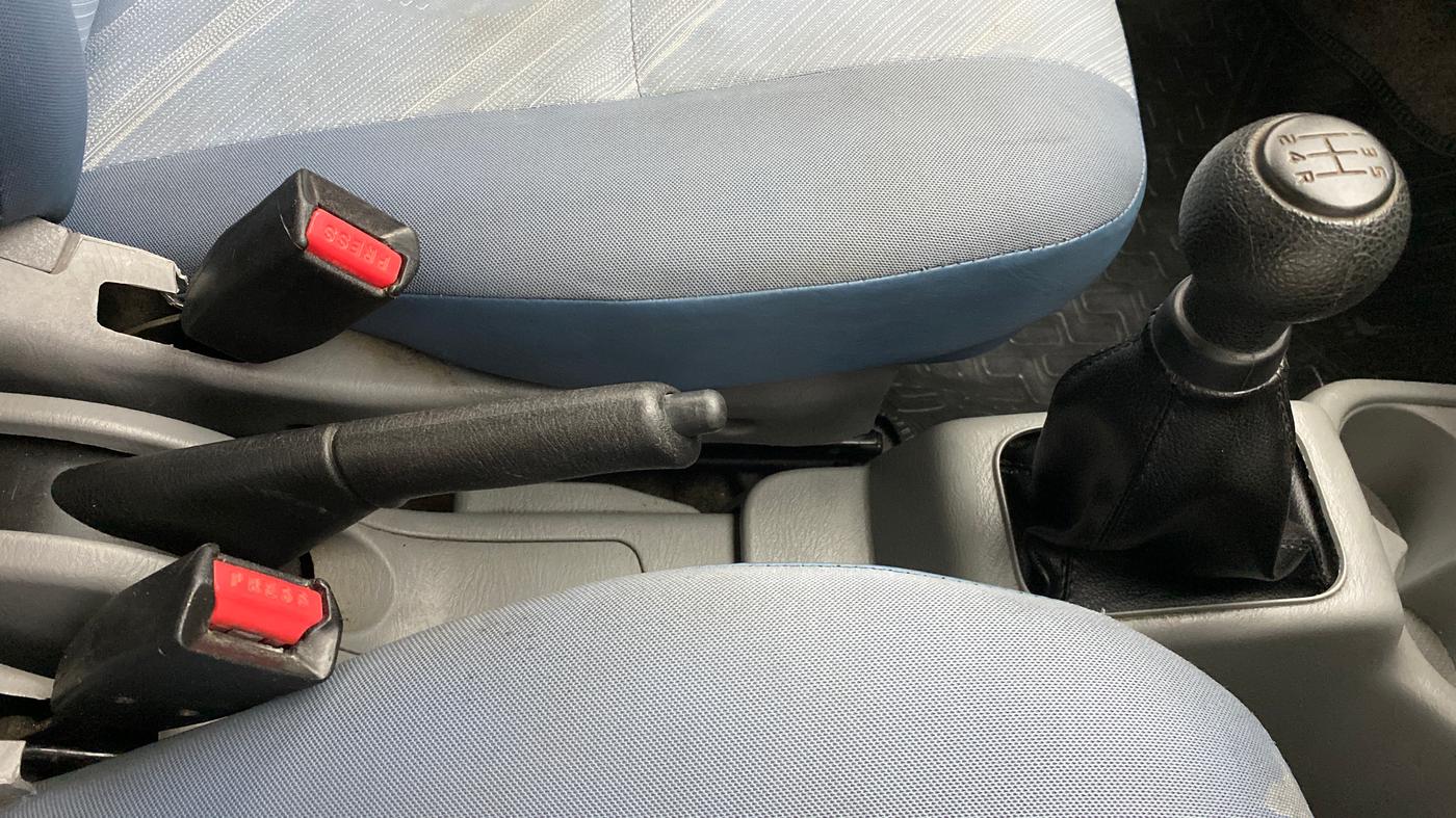 2014 Maruti Alto K10 VXI P, Petrol, Manual, 46,043 km, Gear Lever