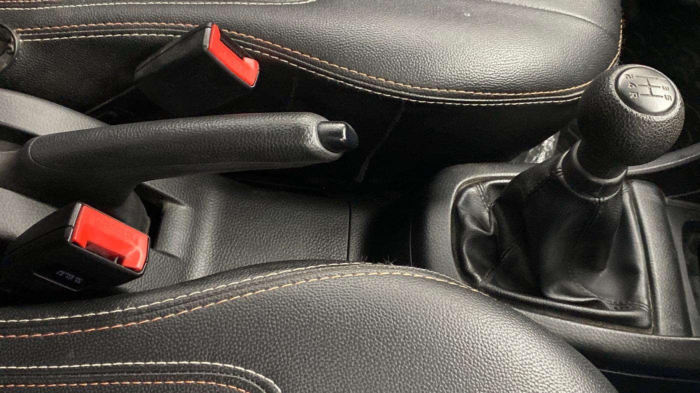 2016 Maruti Swift LDI, Diesel, Manual, 29,876 km, Gear Lever