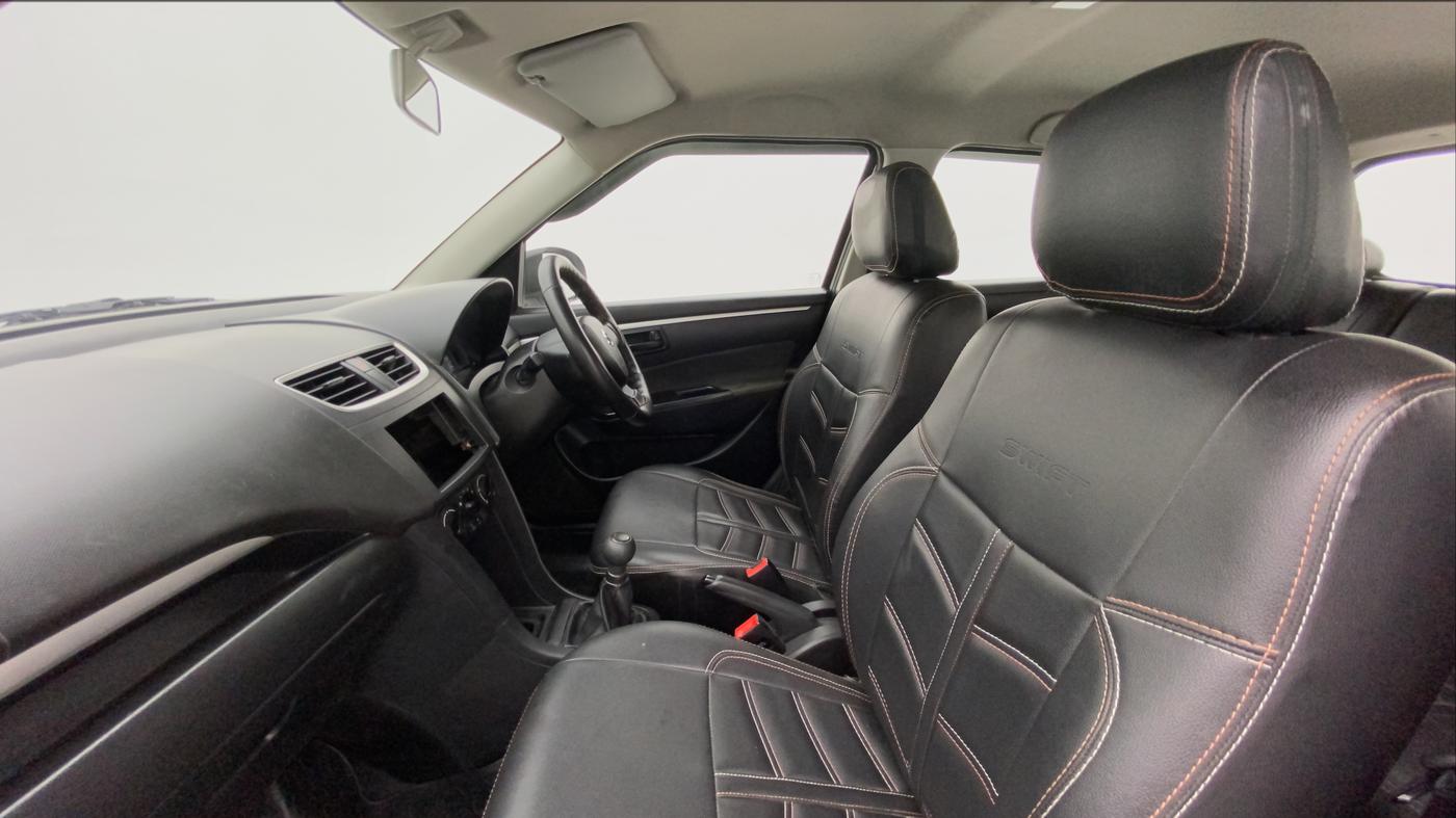 2016 Maruti Swift LDI, Diesel, Manual, 29,876 km, Right Side Front Door Cabin