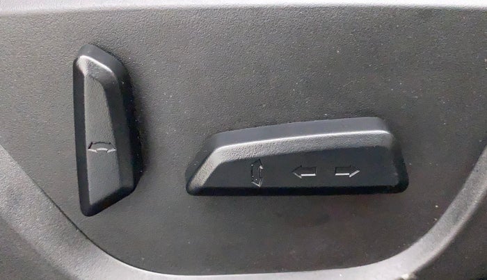 2022 Tata Harrier XZ PLUS JET 2.0L, Diesel, Manual, 2,322 km, Driver Side Adjustment Panel