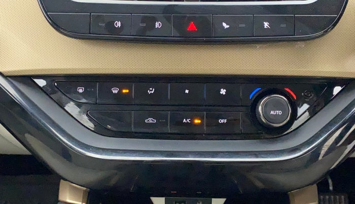 2022 Tata Harrier XZ PLUS JET 2.0L, Diesel, Manual, 2,322 km, Automatic Climate Control