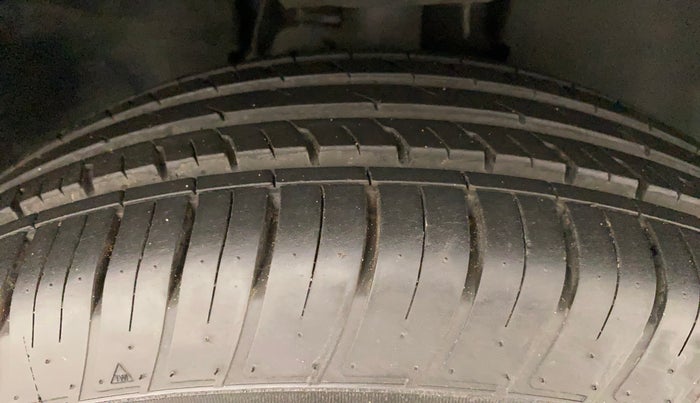 2022 Tata Harrier XZ PLUS JET 2.0L, Diesel, Manual, 2,322 km, Right Front Tyre Tread