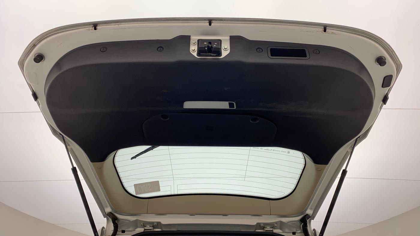2018 Mahindra XUV500 W10 AT, Diesel, Automatic, 97,053 km, Boot Door Open