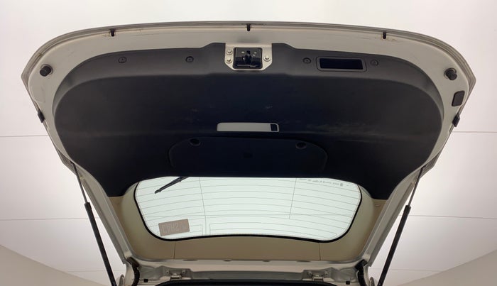 2018 Mahindra XUV500 W10 AT, Diesel, Automatic, 97,053 km, Boot Door Open