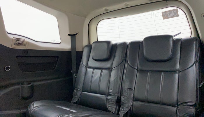 2018 Mahindra XUV500 W10 AT, Diesel, Automatic, 97,053 km, Third Seat Row ( optional )