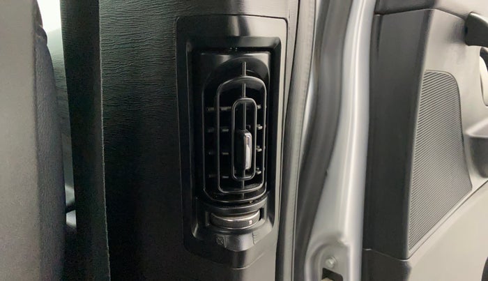 2018 Mahindra XUV500 W10 AT, Diesel, Automatic, 97,053 km, Rear AC Vents