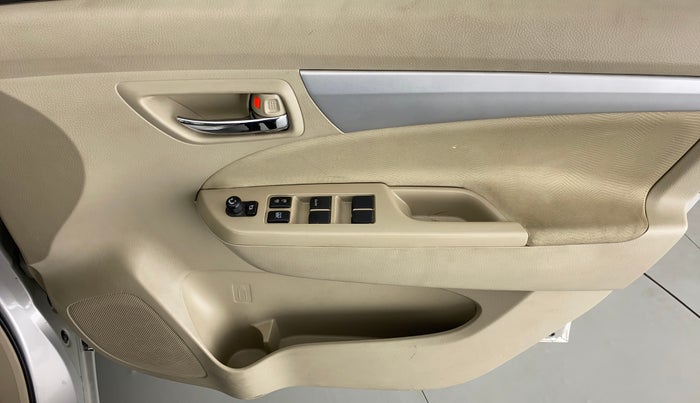 2016 Maruti Ertiga VXI, Petrol, Manual, 50,179 km, Driver Side Door Panels Control