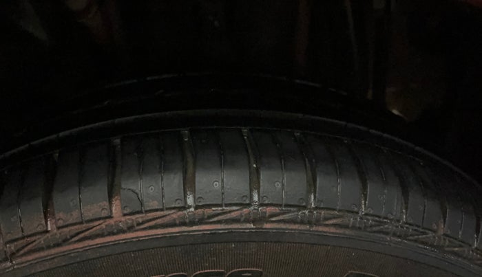 2017 Tata Tiago XZ PETROL, Petrol, Manual, 44,967 km, Left Rear Tyre Tread