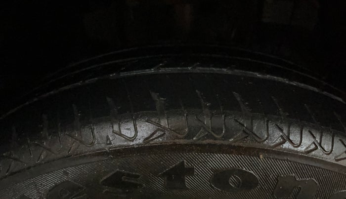 2017 Tata Tiago XZ PETROL, Petrol, Manual, 44,967 km, Right Front Tyre Tread