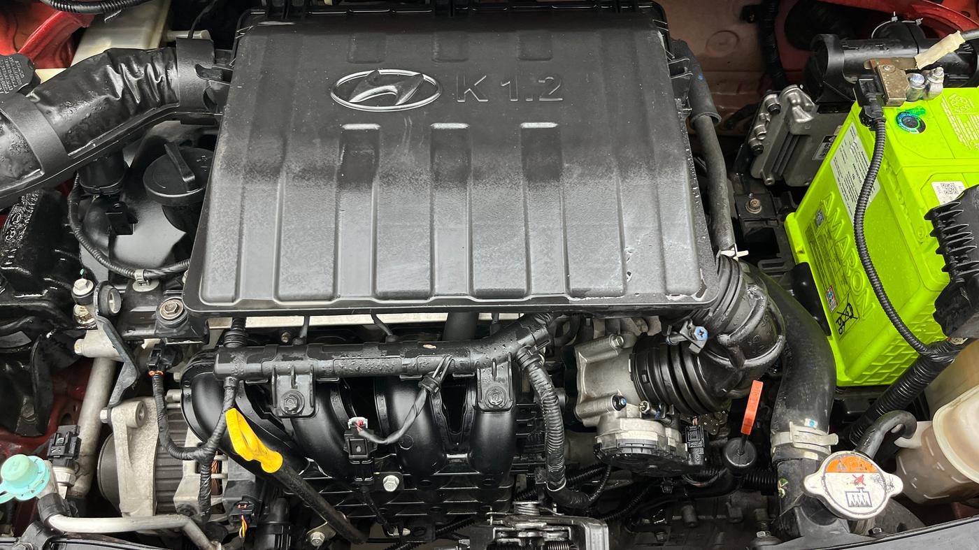 2017 Hyundai Grand i10 SPORTZ AT 1.2 KAPPA VTVT, Petrol, Automatic, 42,812 km, Engine View