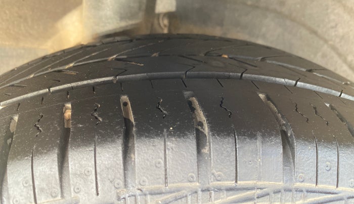 2015 Chevrolet Sail 1.2 LS ABS, Petrol, Manual, 79,020 km, Right Rear Tyre Tread