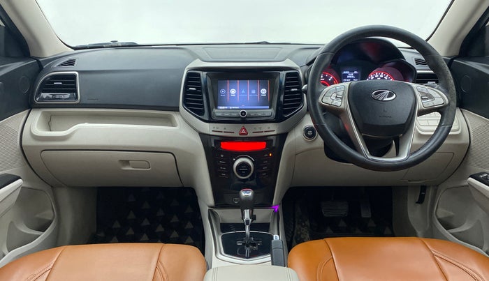 2020 Mahindra XUV300 W8 1.5 DIESEL AMT, Diesel, Automatic, 55,875 km, Dashboard