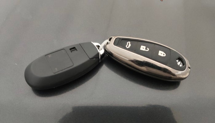 2021 Maruti Vitara Brezza ZXI, Petrol, Manual, 85,455 km, Key Close Up